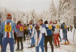 Na startu patn�ctikilometrov�ho z�vodu Okolo Paprsku (leden 1999)