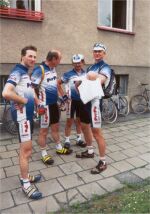 Opo�e na�eho dru�stva se narodilo druh� d�t� - dcera Verunka (jaro 1999)